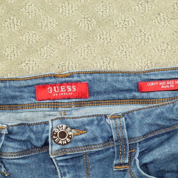 GUESS Blue Jeans Sz 30 Beyla Curvy Skinny Mid-Rise Blue Stretch Medium Wash - Picture 6 of 7